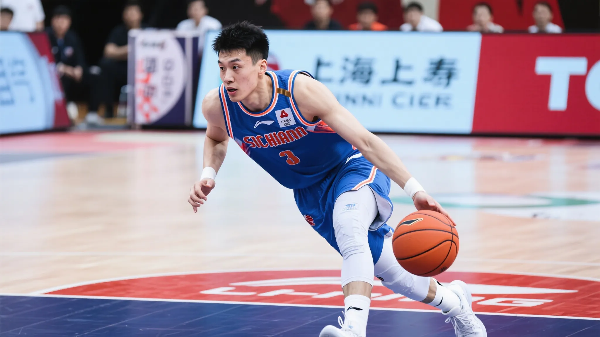 CBA动态：广东锁定黄荣奇，上海瞄准程帅澎，纳托尔无缘续约